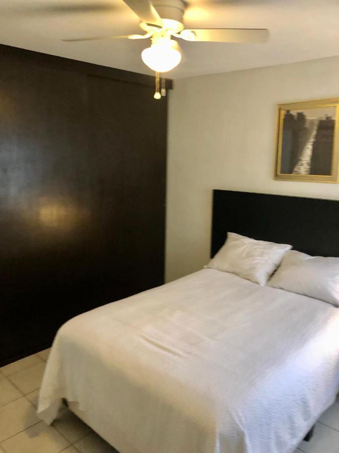 Departamento Zona Dorada H2 Apartment Mexicali Bagian luar foto